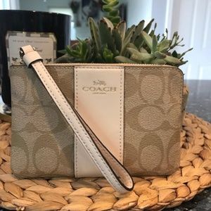 Coach Wristlet with Zipper